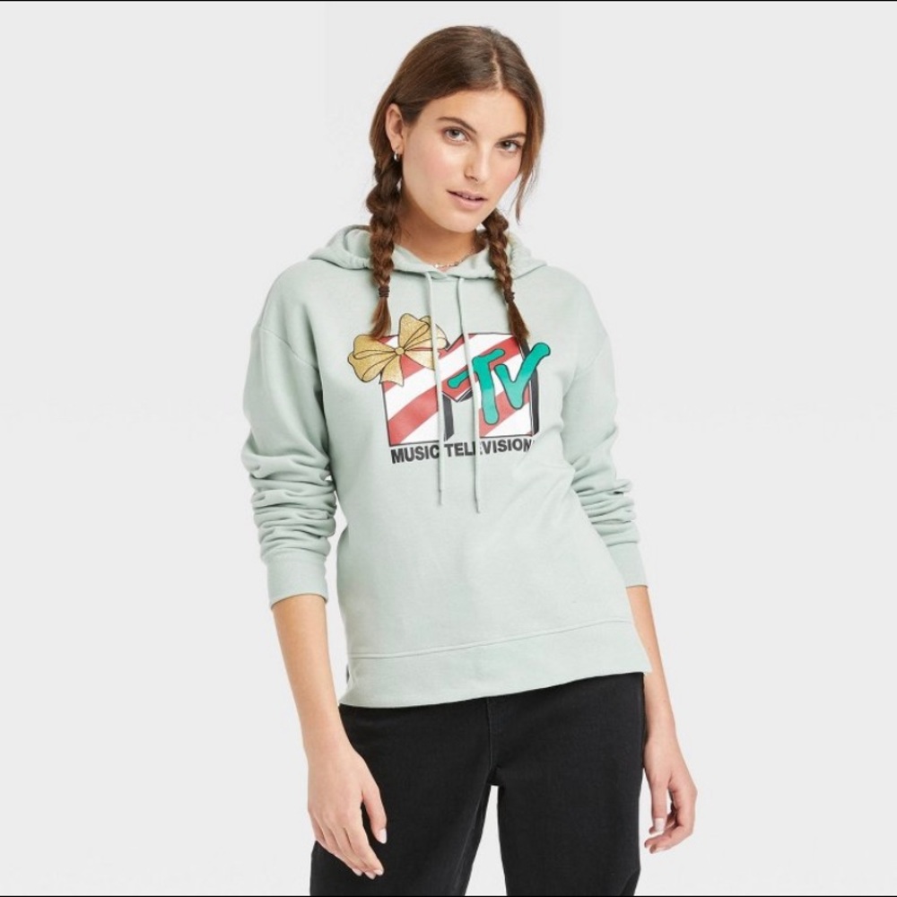 NWT Women’s MTV Holiday Hooded Graphic Pullover Sweatshirt